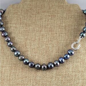 Elegant Multicolor Pearl Necklace